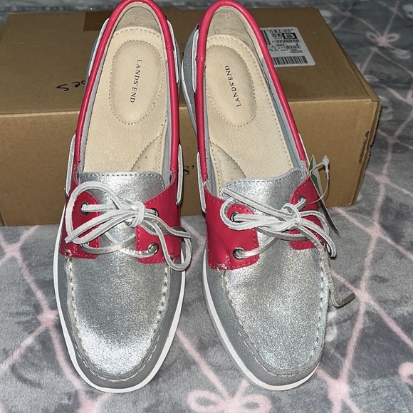 Land’s End Silver metallic and hot pink boat shoe size 8 NWT. - Picture 7 of 13